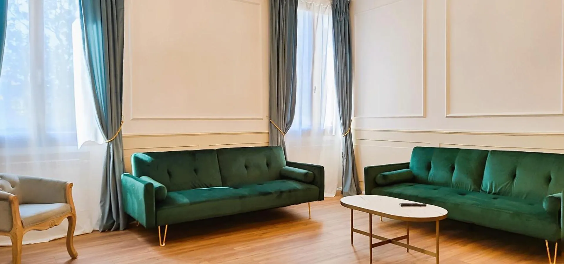Oliver Venice Apartment