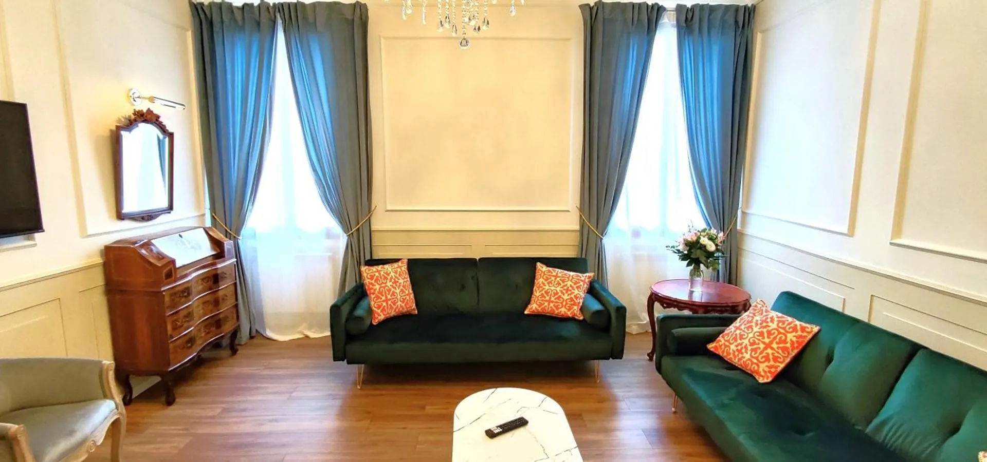 Oliver Venice Apartment